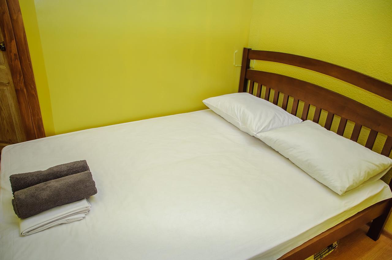 Golden Globus Hostel Κίεβο Εξωτερικό φωτογραφία
