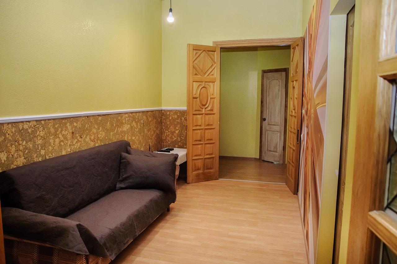 Golden Globus Hostel Κίεβο Εξωτερικό φωτογραφία