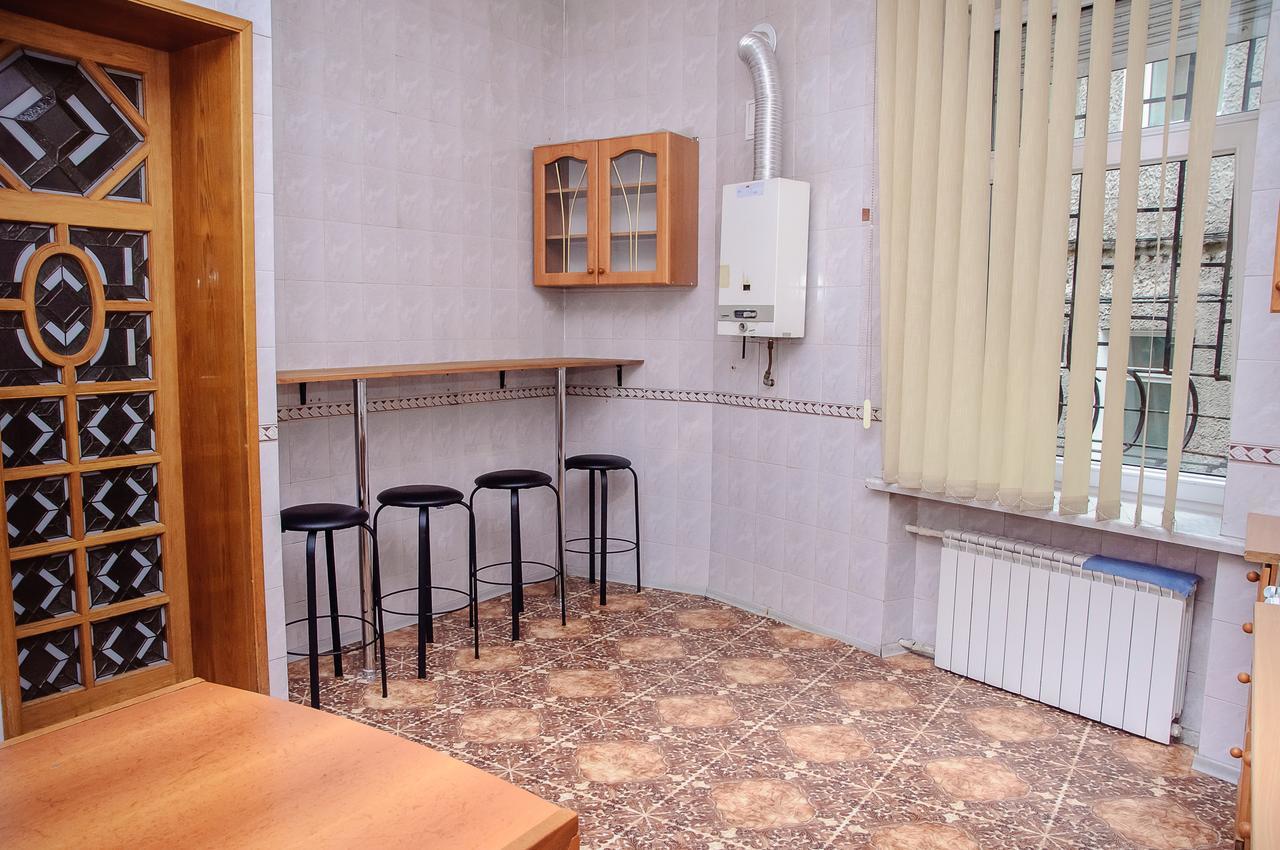 Golden Globus Hostel Κίεβο Εξωτερικό φωτογραφία
