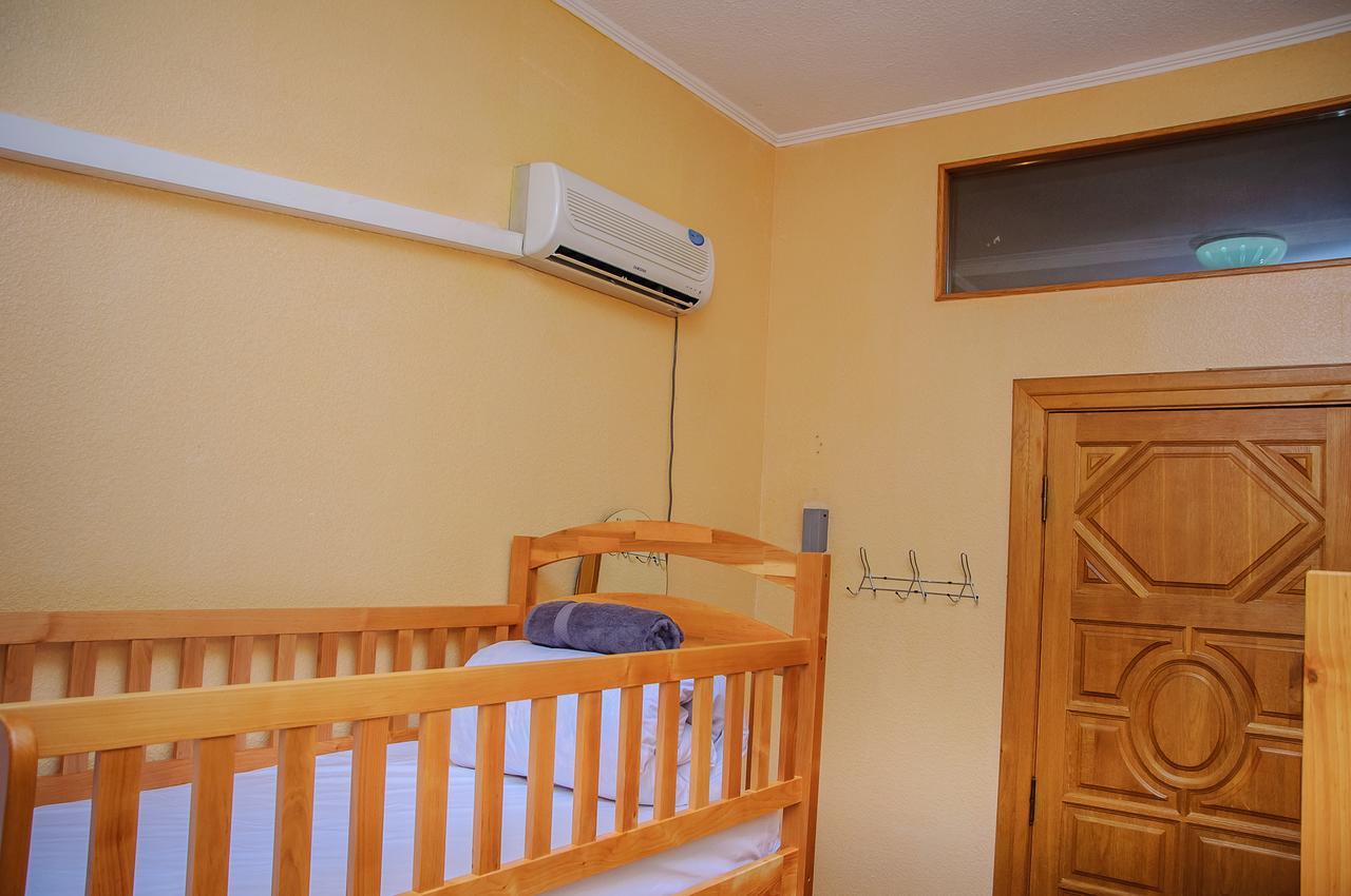 Golden Globus Hostel Κίεβο Εξωτερικό φωτογραφία