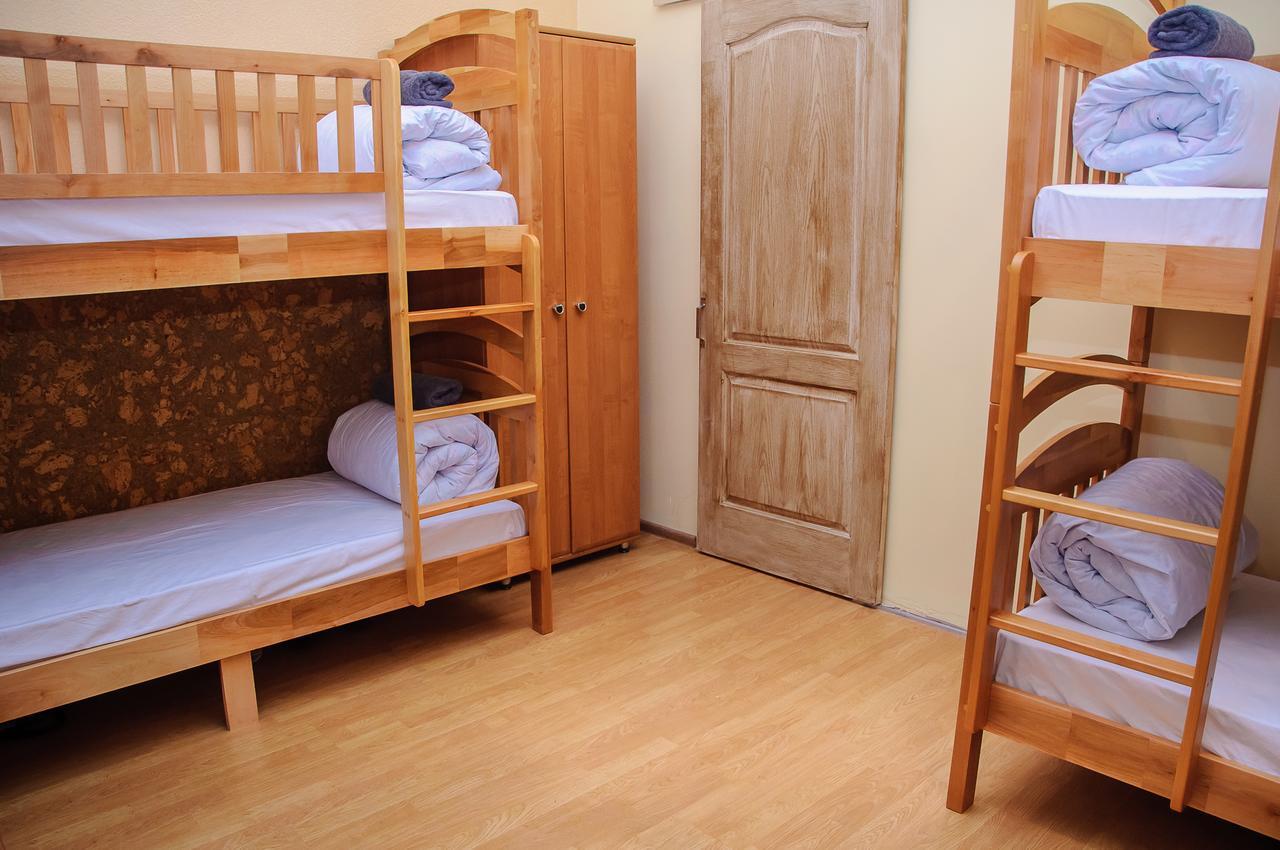 Golden Globus Hostel Κίεβο Εξωτερικό φωτογραφία